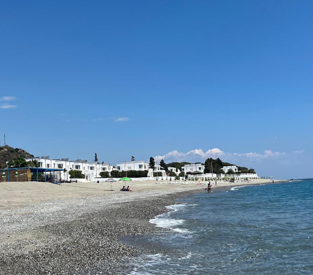 Appartamento L'Ulivo Brancaleone Marina Bagian luar foto